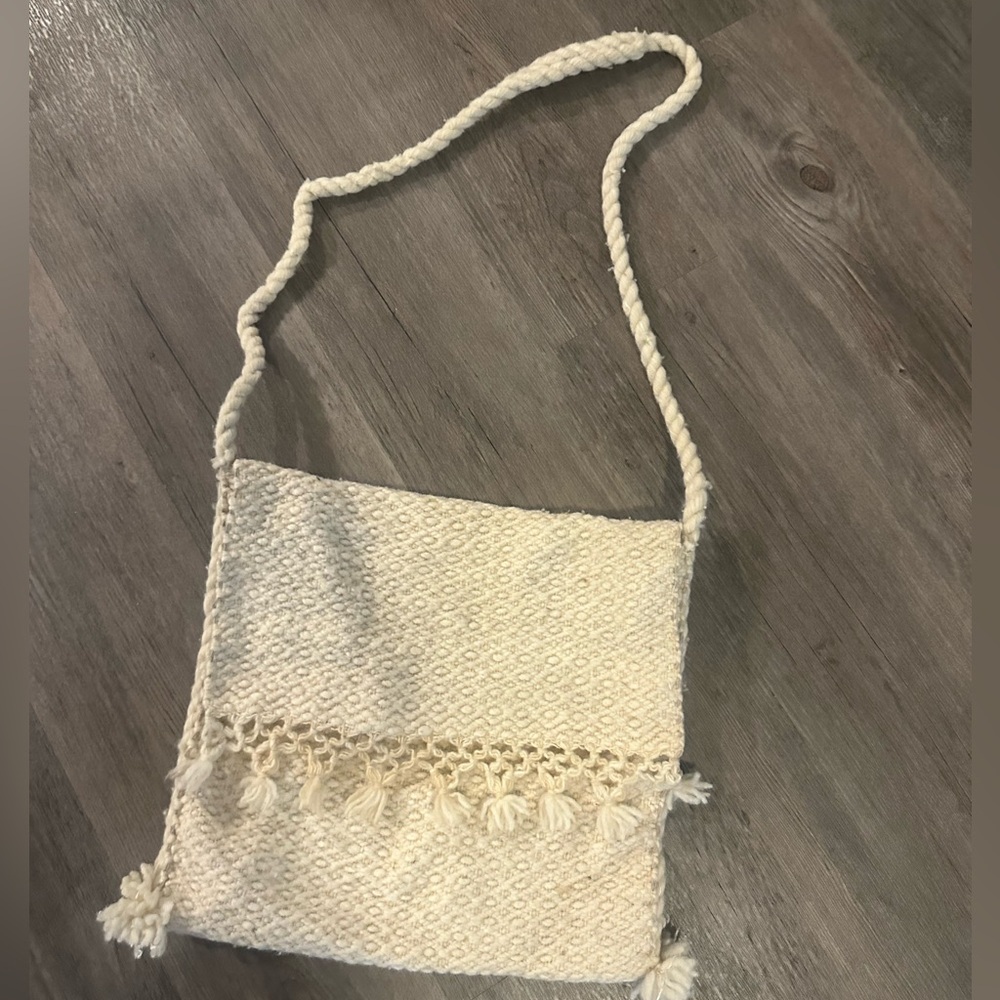 Beige knitted crossbody bag for women pre-owned